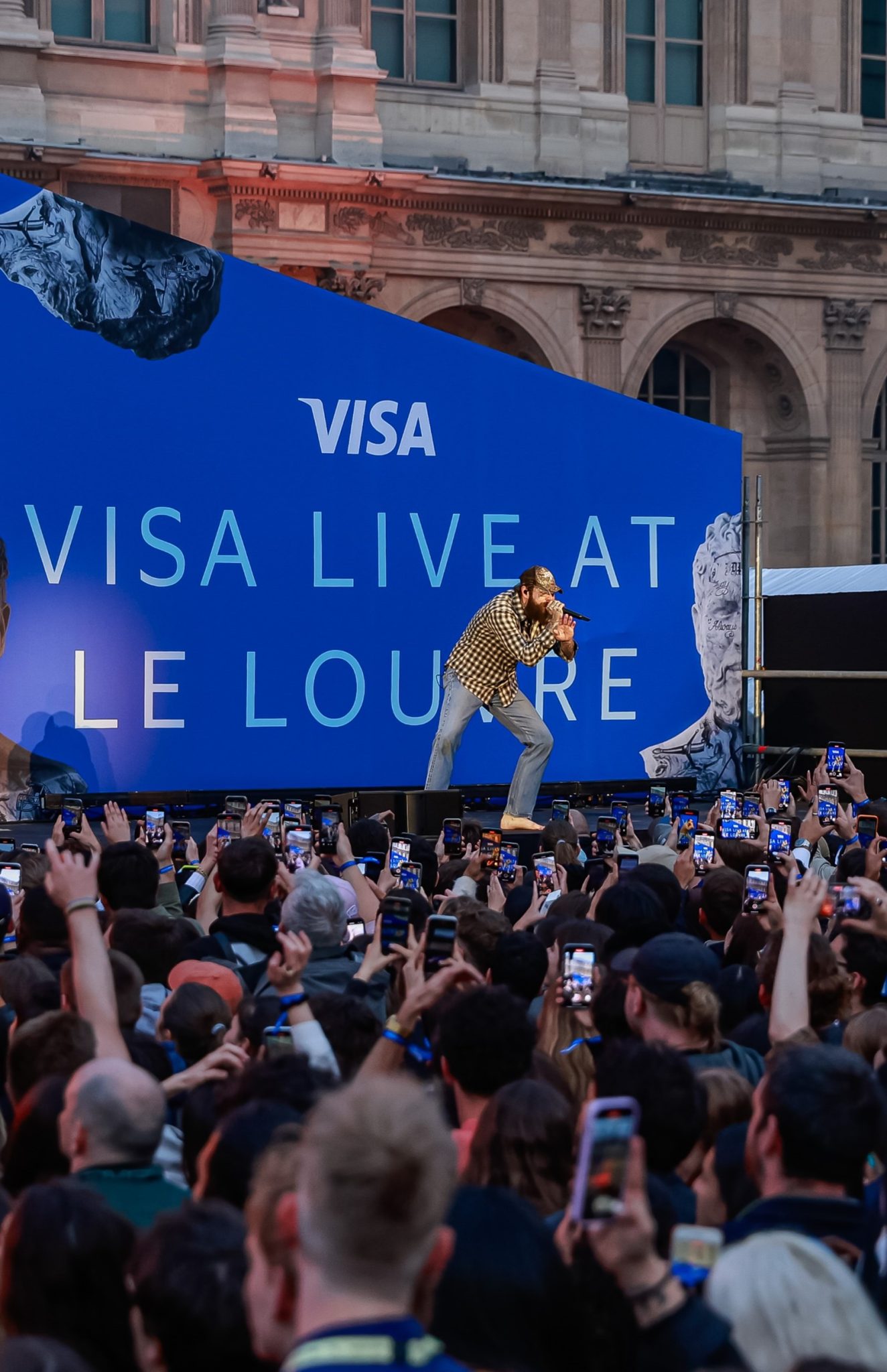 Visa Live at Le Louvre submission image 2
